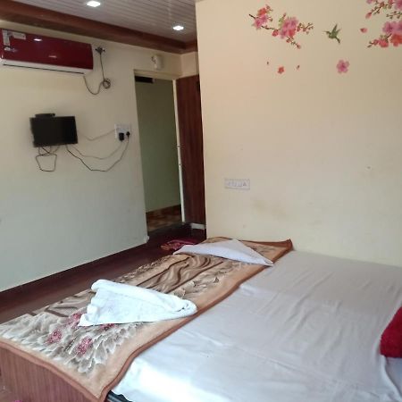 New Natraj Hotell Chikhaldara Exteriör bild