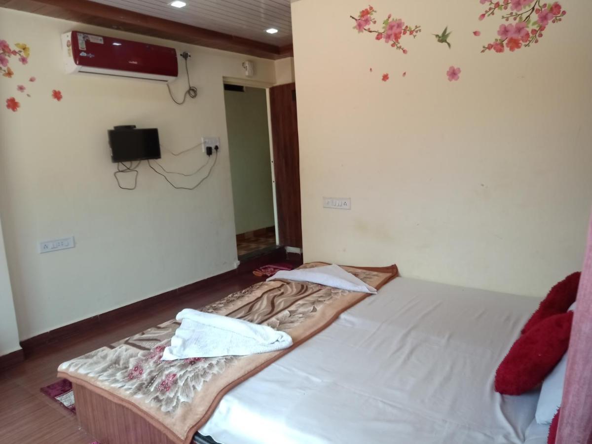 New Natraj Hotell Chikhaldara Exteriör bild